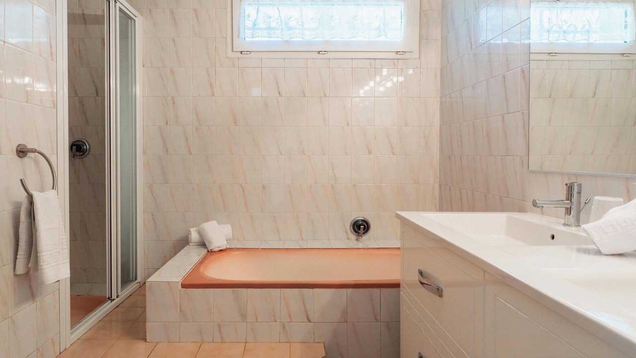 Photo of Bathroom in Azillanet