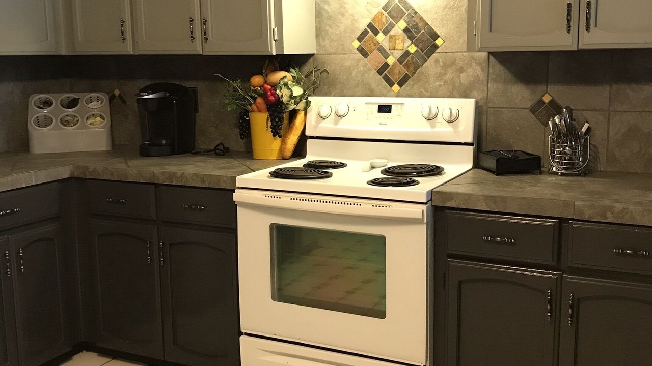 Photo of Kitchen in North Central Thousand Oaks