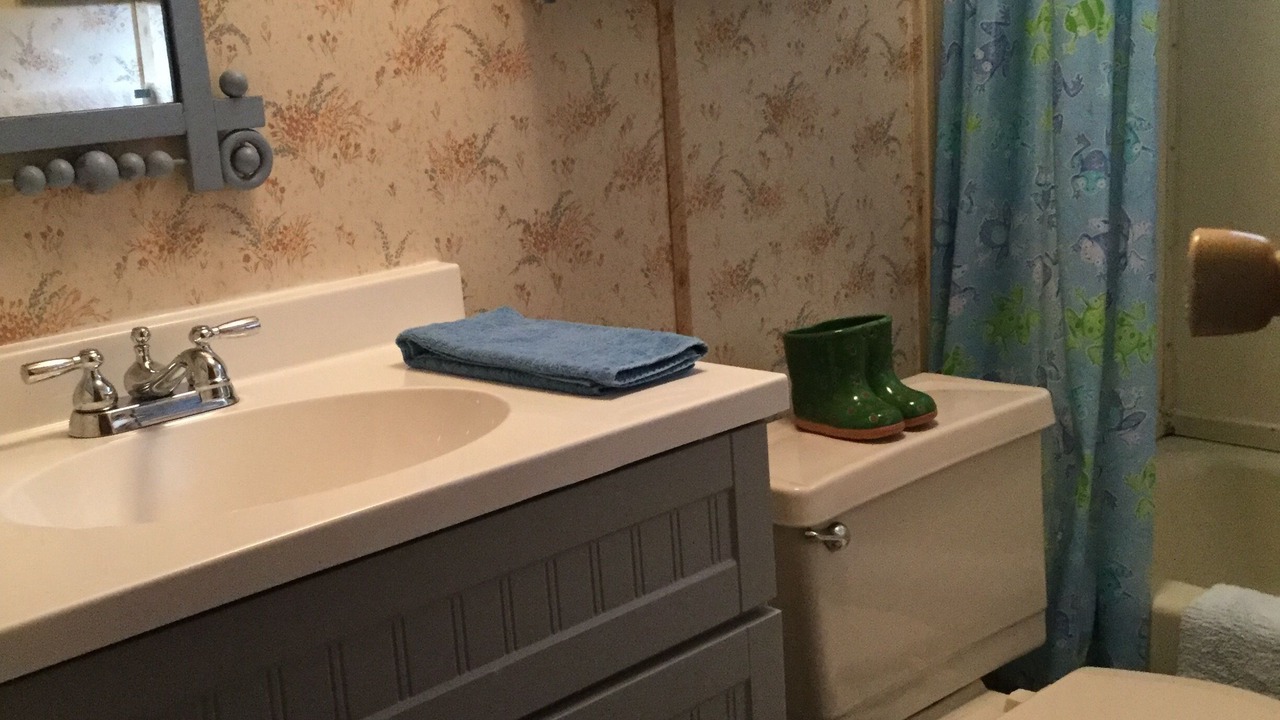 Photo of Bathroom in Edgar
