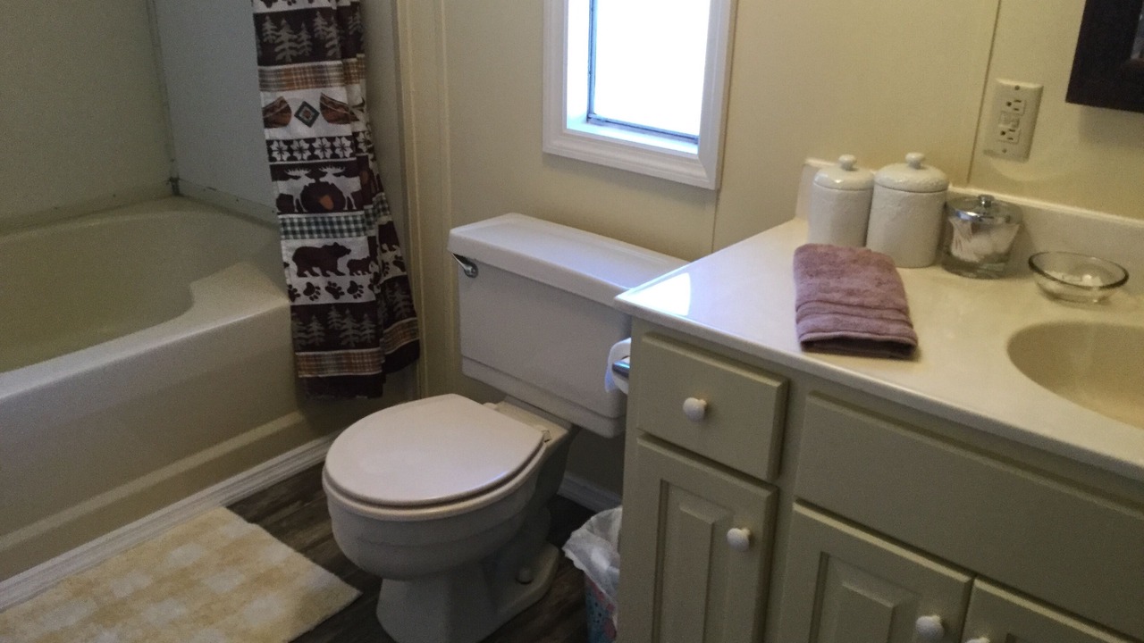 Photo of Bathroom in Edgar