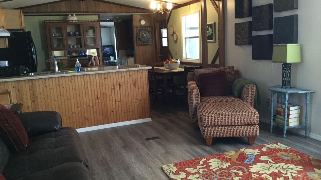 Photo of Livingroom in Edgar