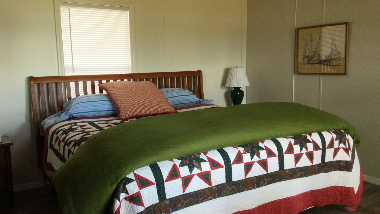 Photo of Bedroom in Edgar