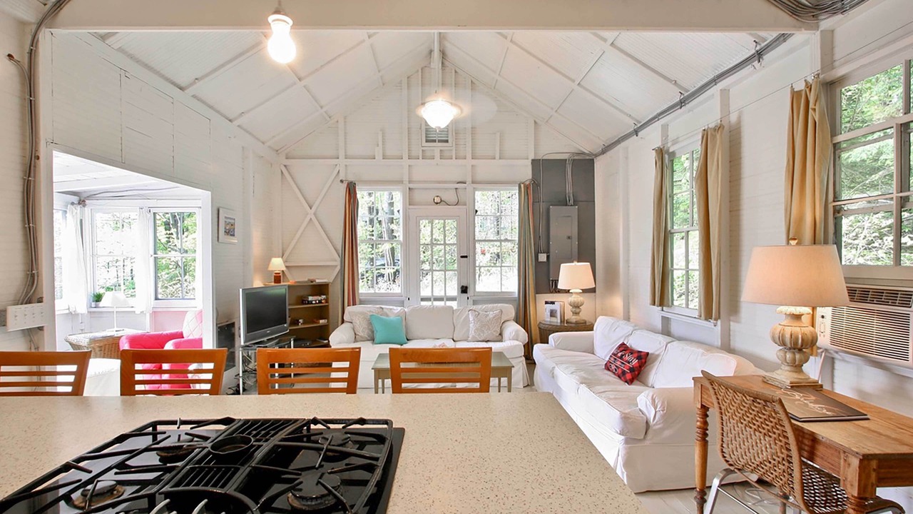 Photo of Others in Stockbridge