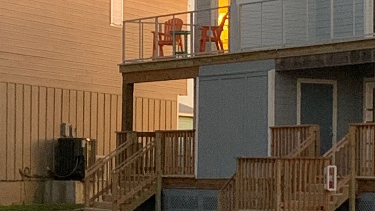 Photo of Outdoor in City-by-the Sea