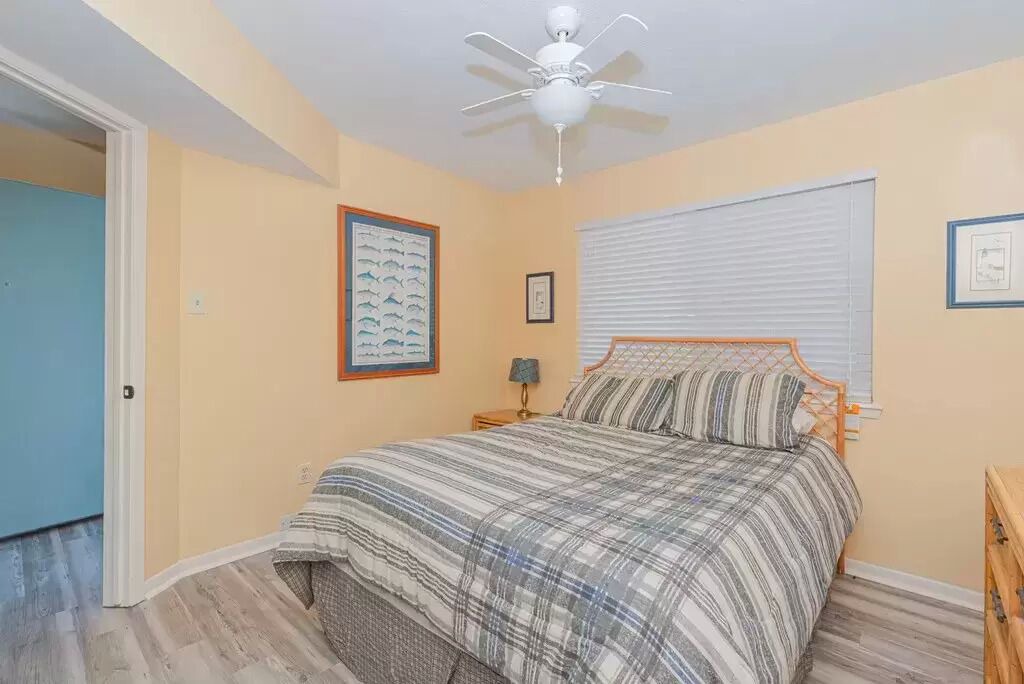 Photo of Bedroom in City-by-the Sea