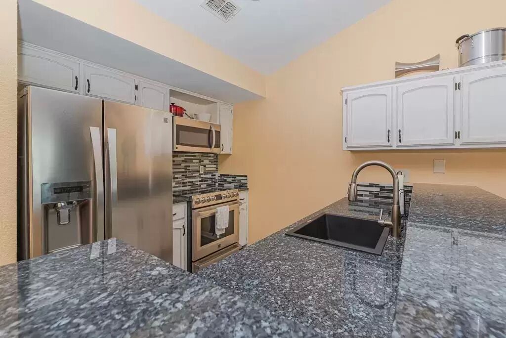Photo of Kitchen in City-by-the Sea