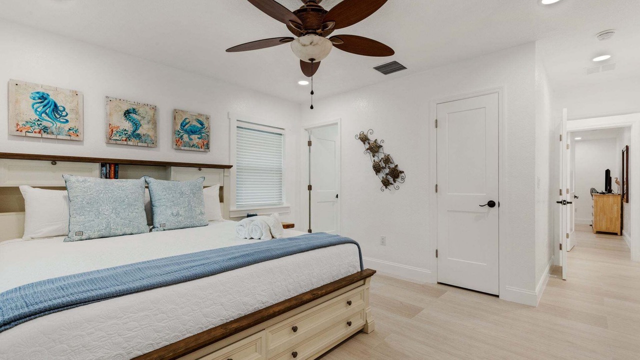 Photo of Bedroom in Bay Esplanade