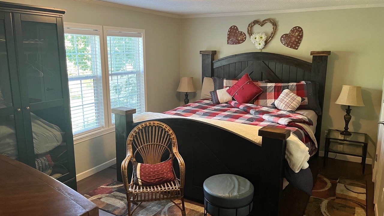 Photo of Bedroom in Asheville