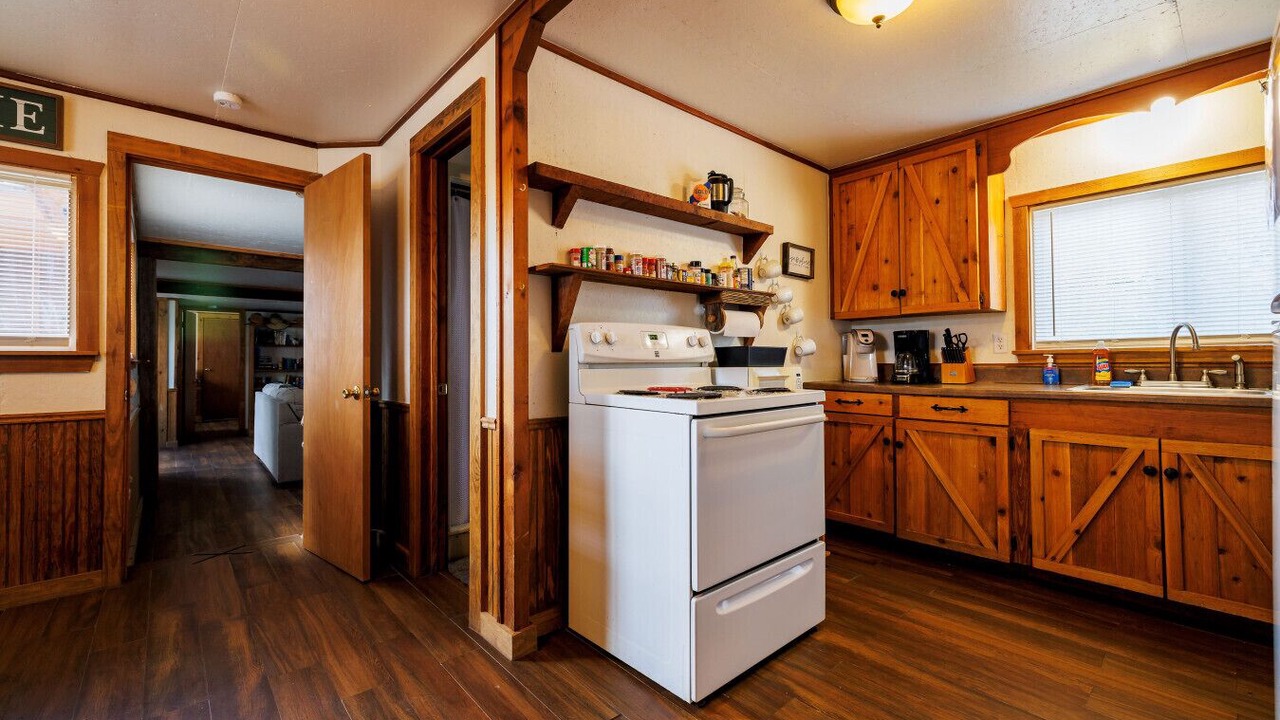 Photo of Kitchen in Uvalde