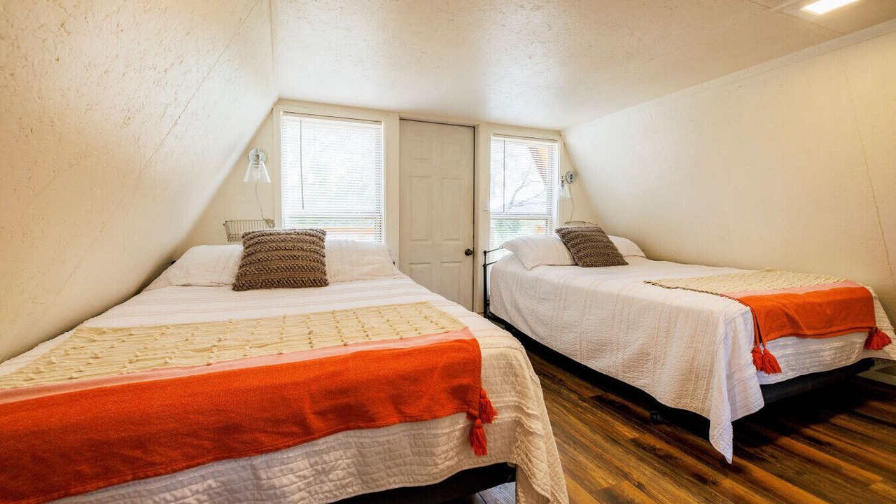Photo of Bedroom in Uvalde