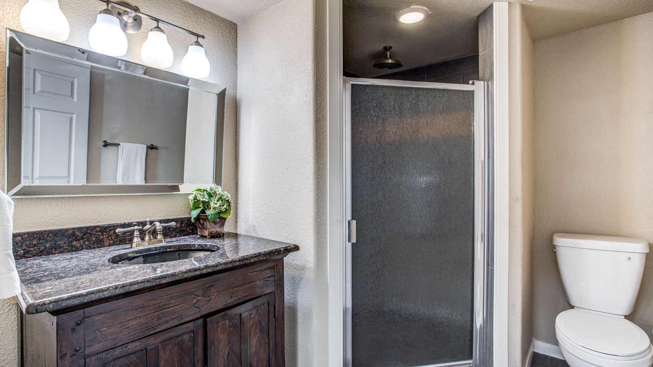 Photo of Bathroom in Old East Dallas