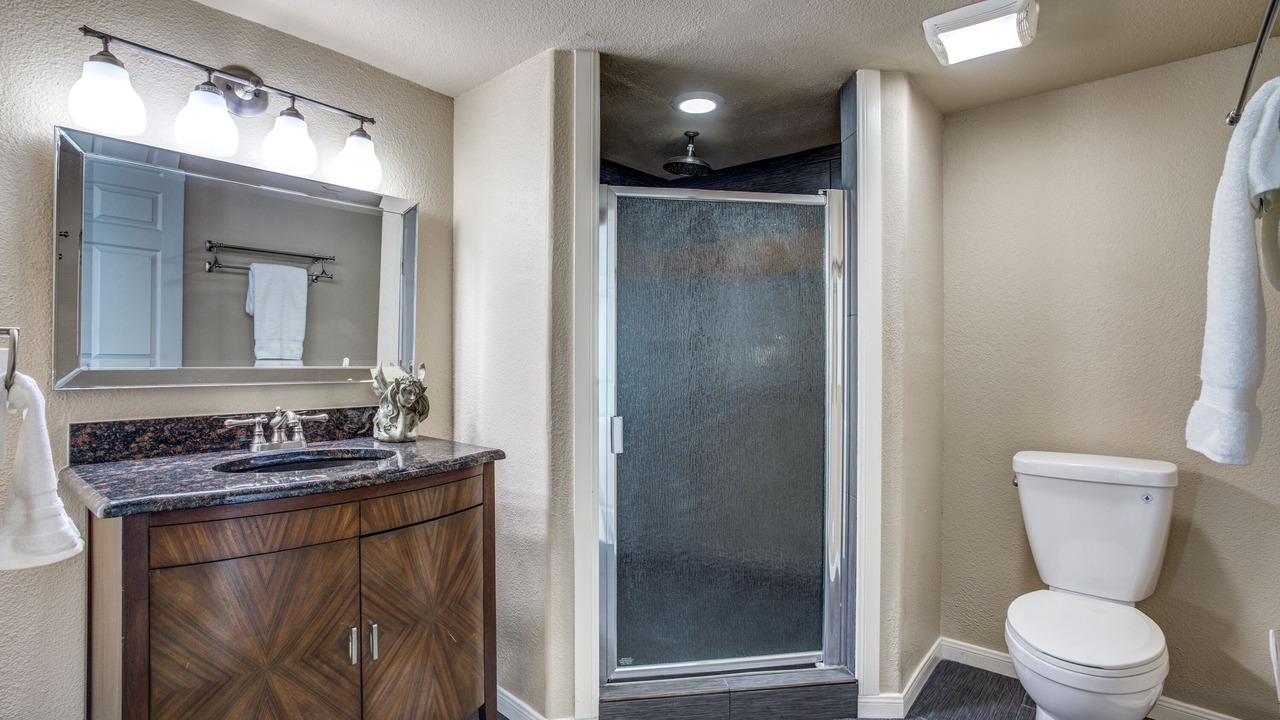 Photo of Bathroom in Old East Dallas