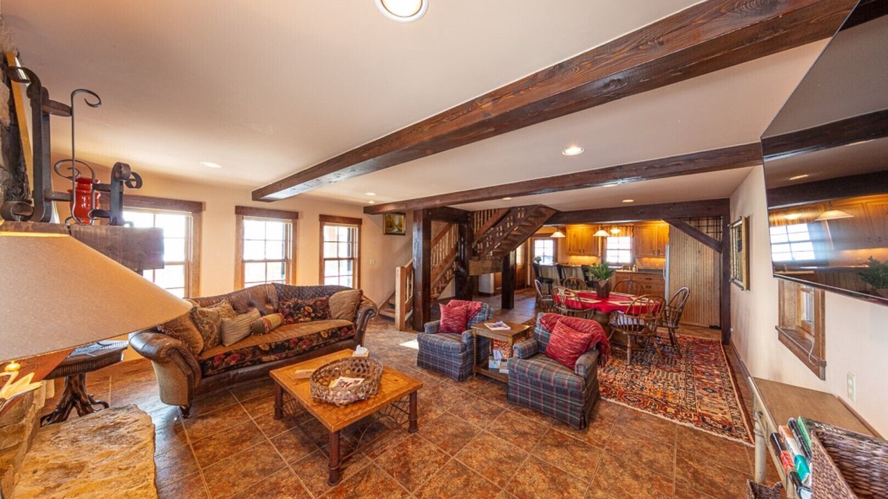 Photo of Livingroom in Gunnison