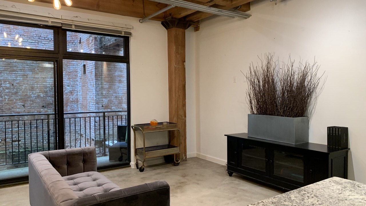 Photo of Livingroom in Downtown Dallas