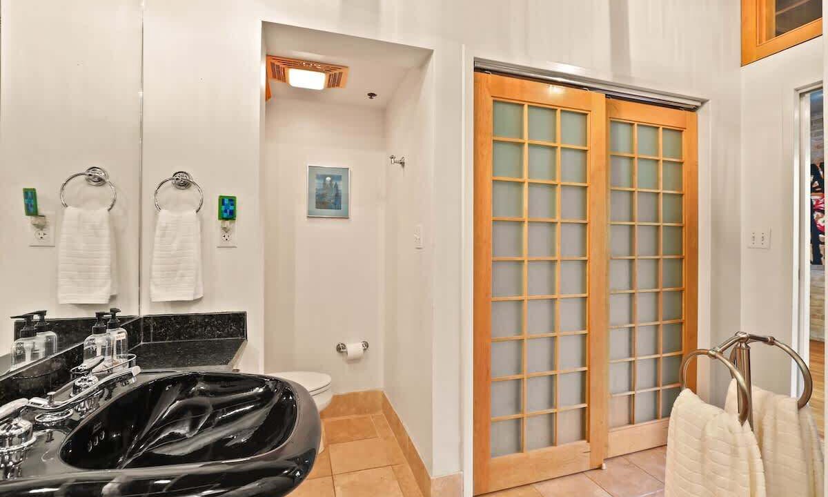 Photo of Bathroom in Downtown Austin