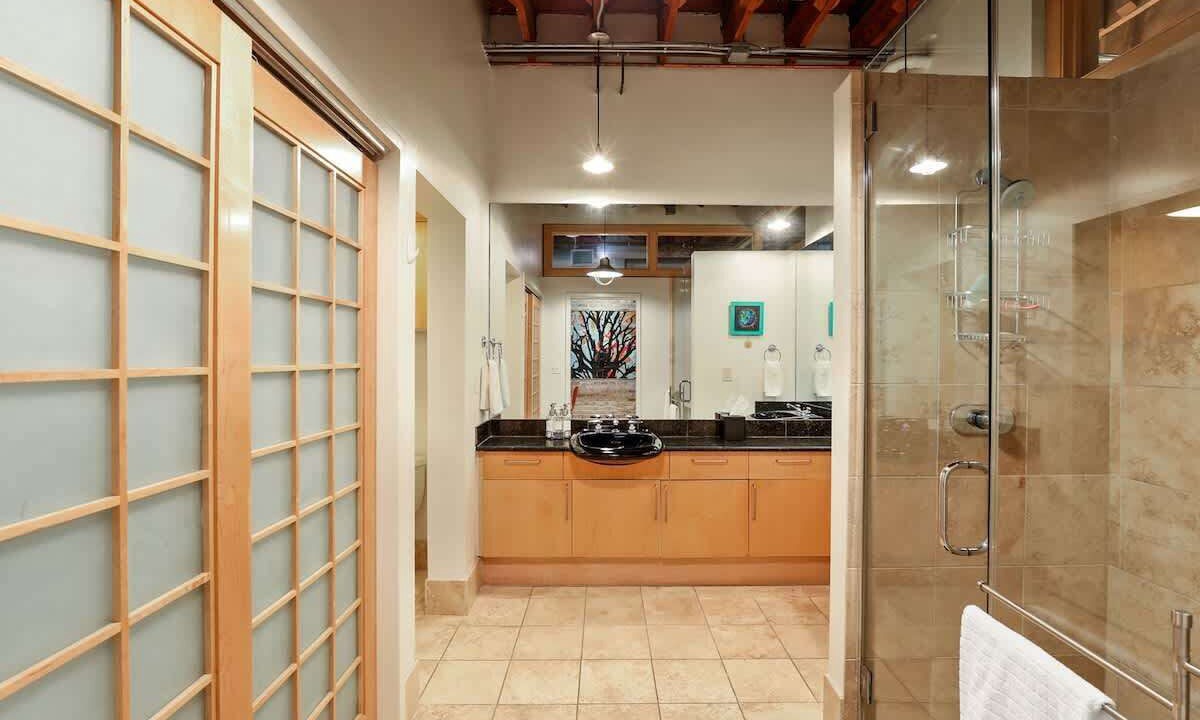 Photo of Bathroom in Downtown Austin