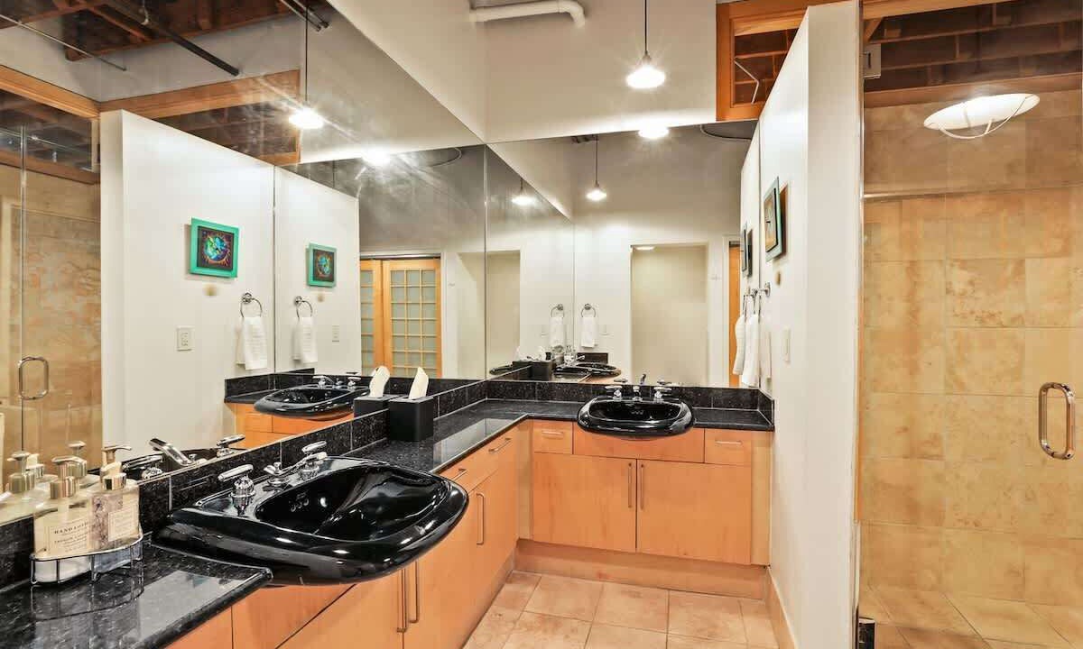 Photo of Bathroom in Downtown Austin