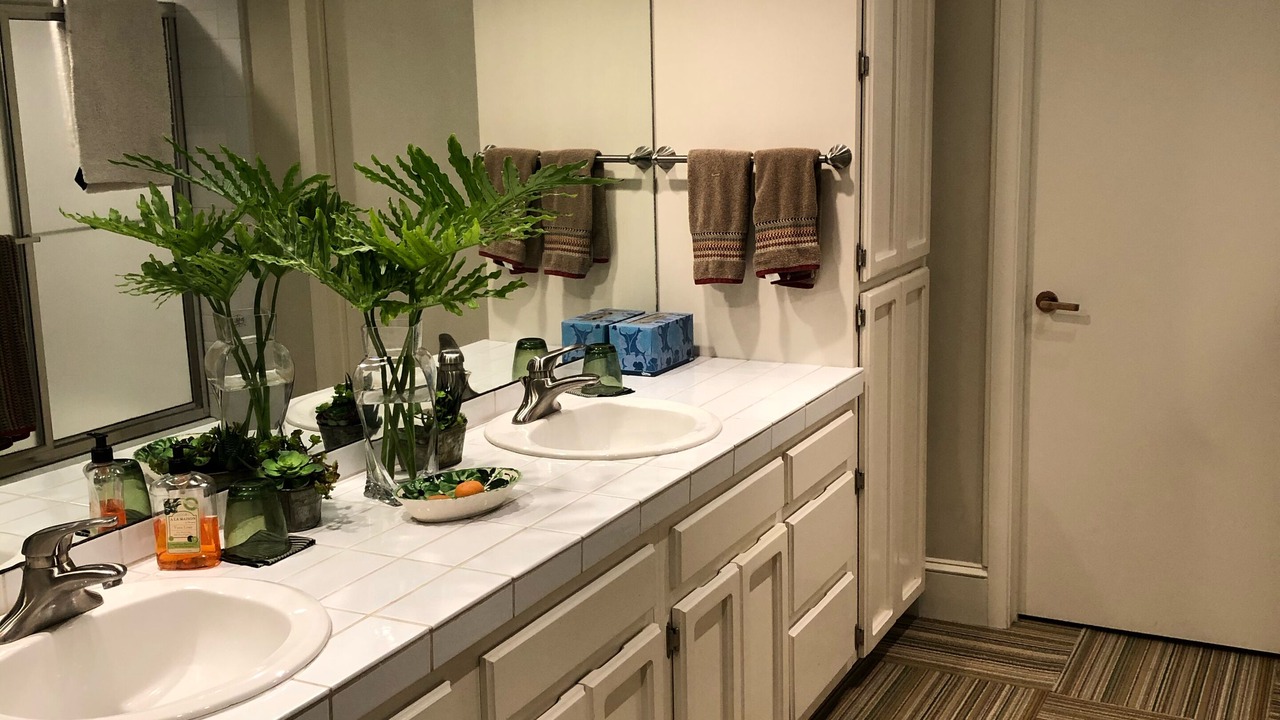 Photo of Bathroom in East Pyron
