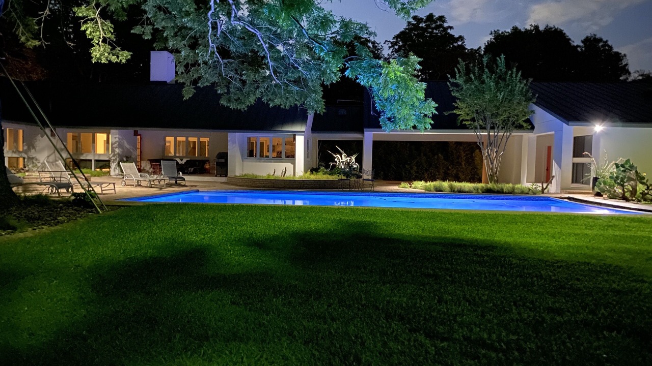 Photo of Outdoor in East Pyron