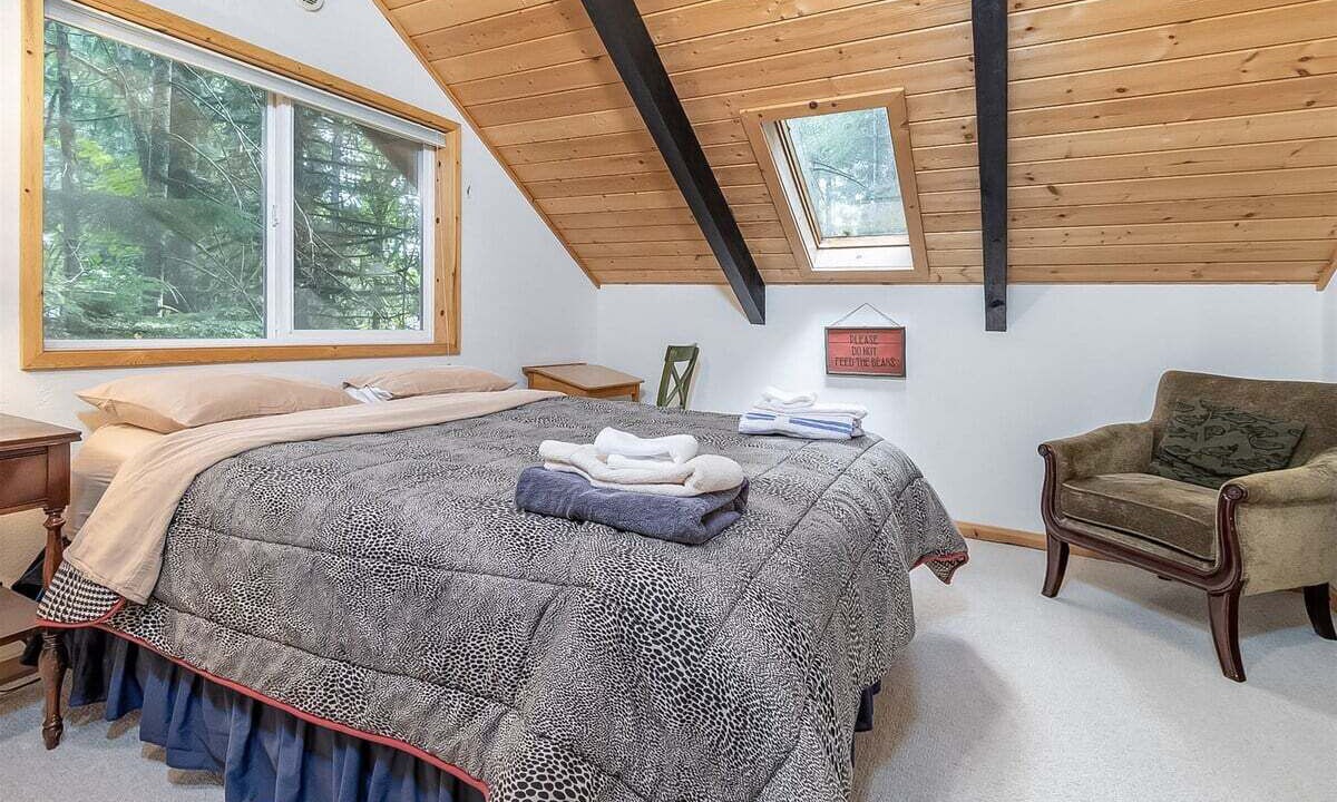 Photo of Bedroom in Packwood