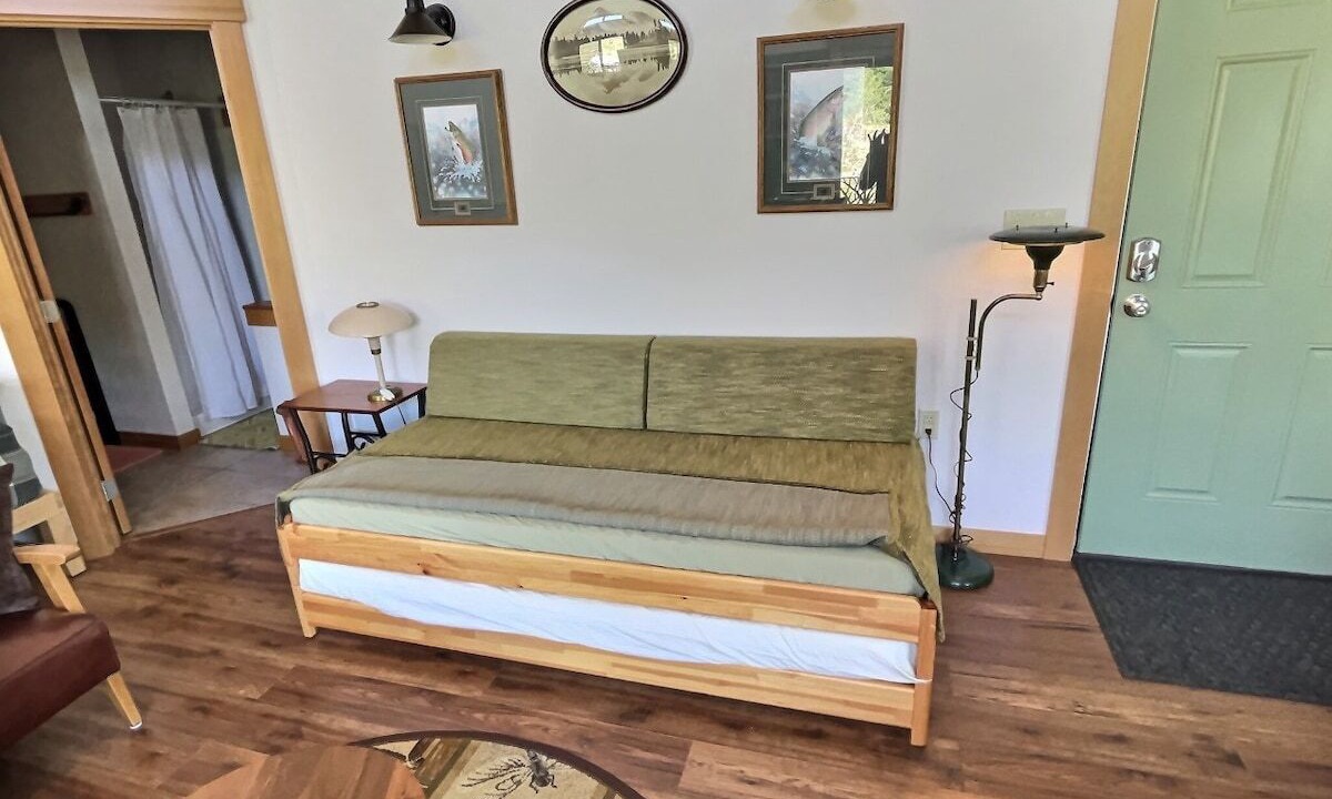 Photo of Others in Packwood