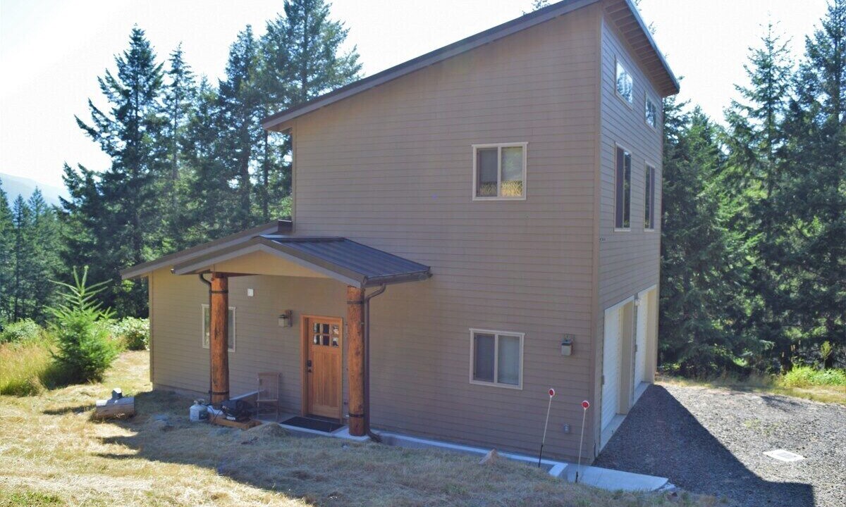 Photo of Others in Packwood