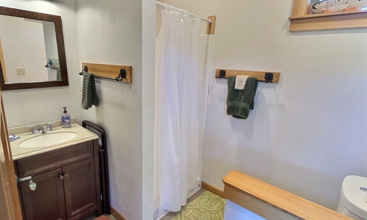 Photo of Others in Packwood