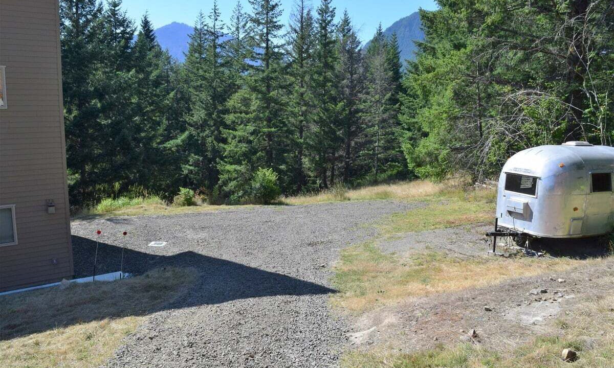 Photo of Others in Packwood