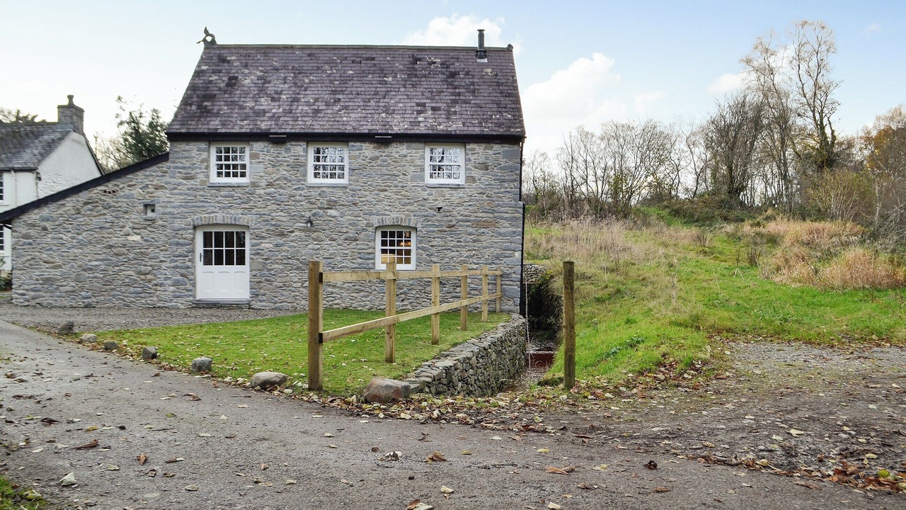 Photo of Others in Tregaron