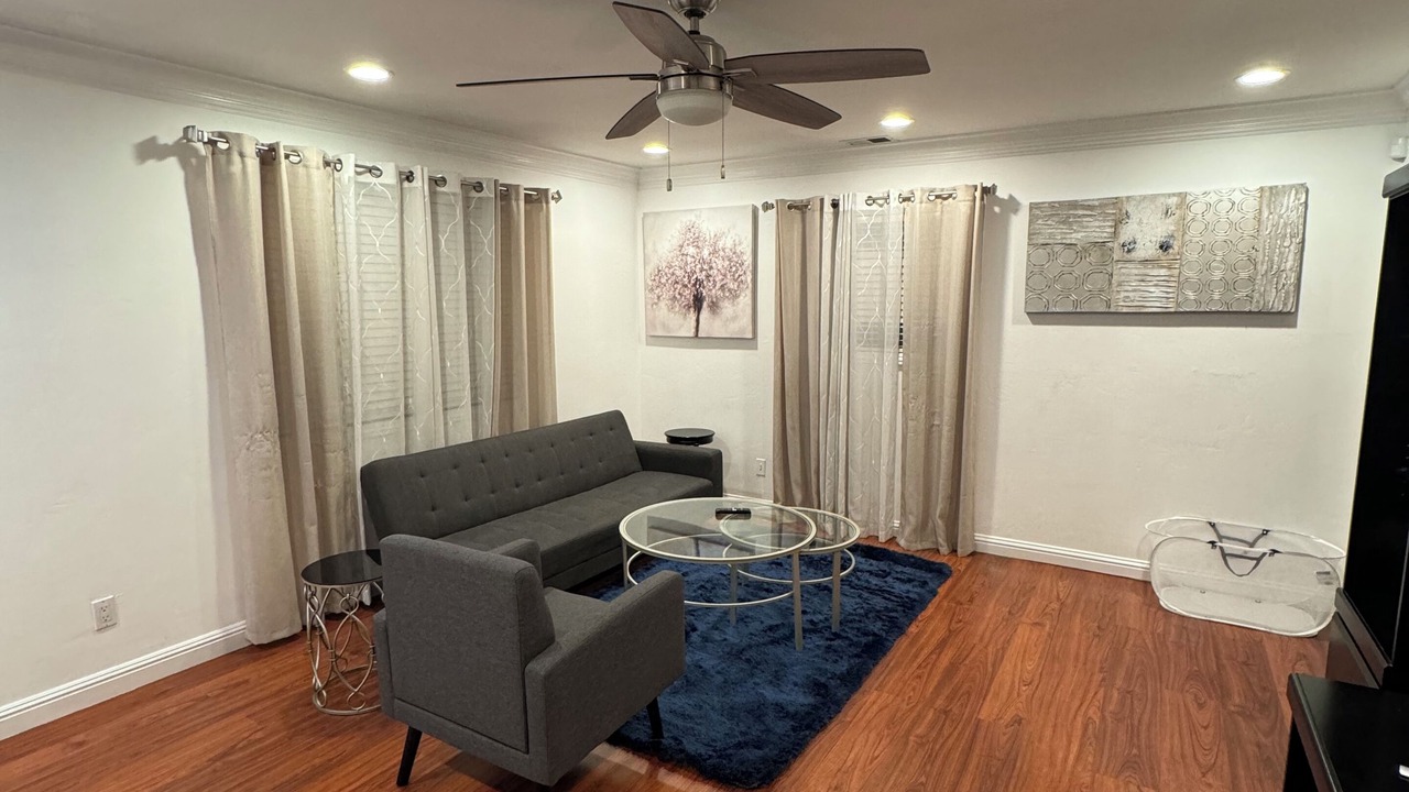 Photo of Livingroom in Campbell