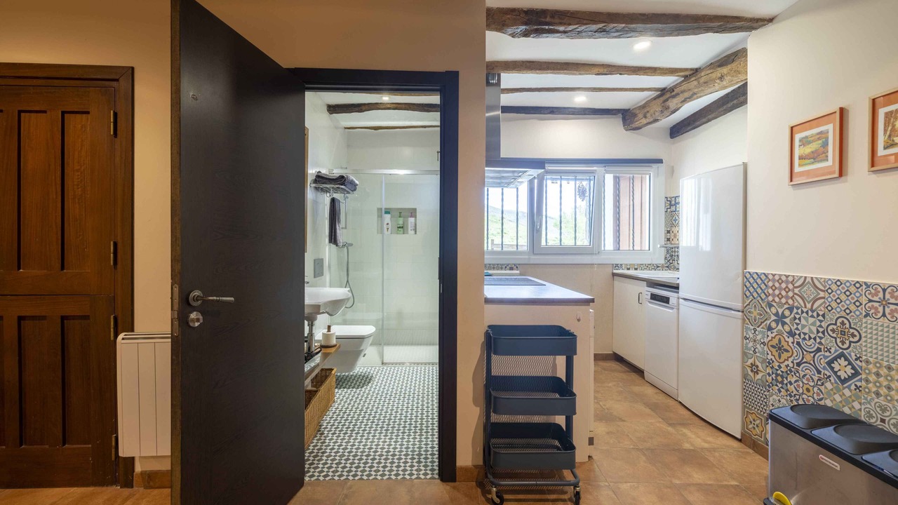 Photo of Bathroom in Aia
