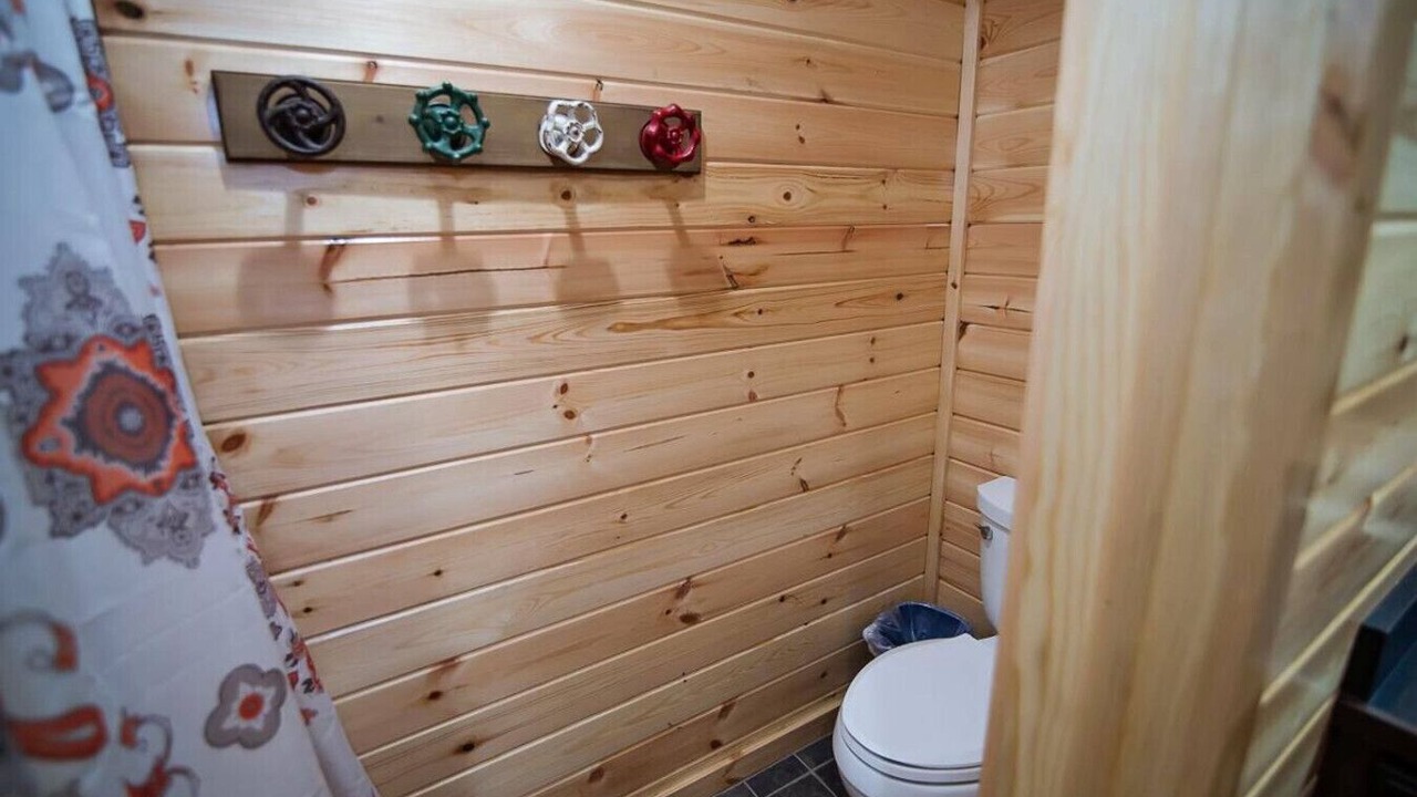 Photo of Bathroom in Hochatown