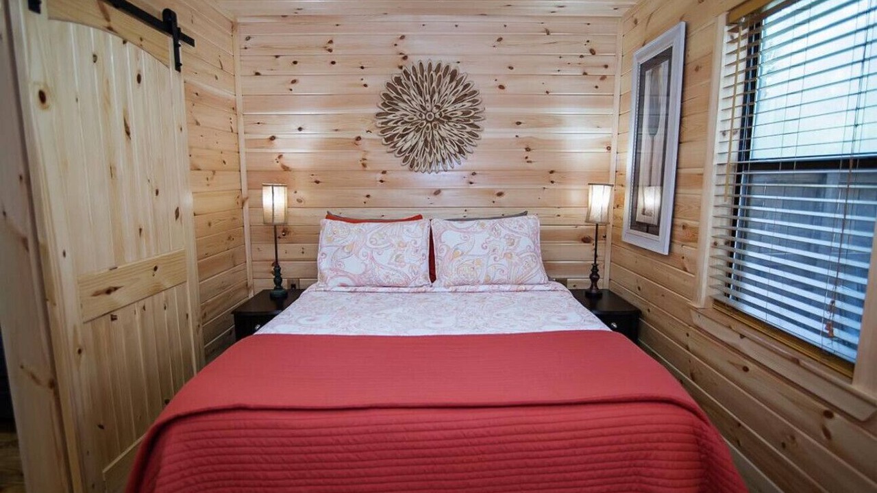 Photo of Bedroom in Hochatown