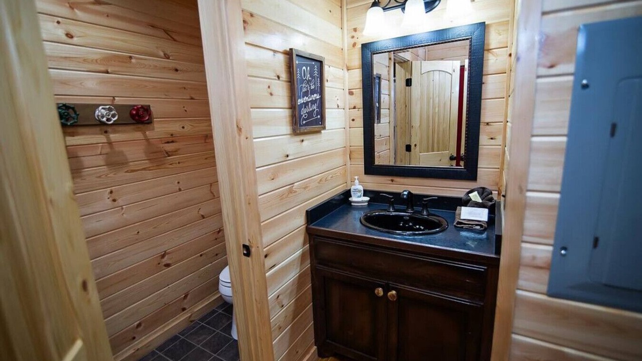 Photo of Bathroom in Hochatown