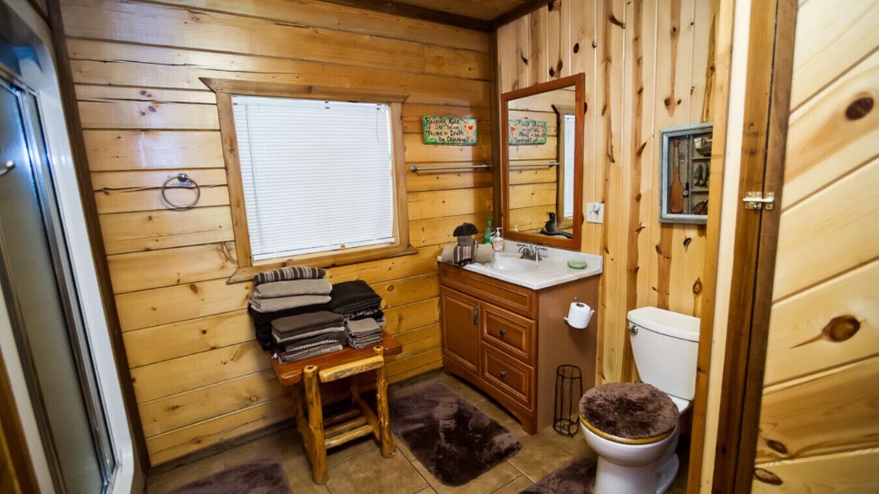 Photo of Bathroom in Smithville