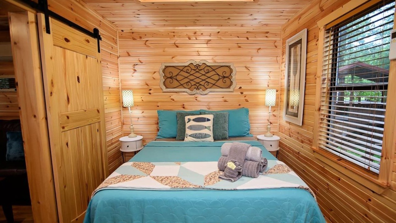 Photo of Bedroom in Hochatown