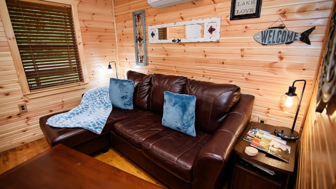 Photo of Livingroom in Hochatown