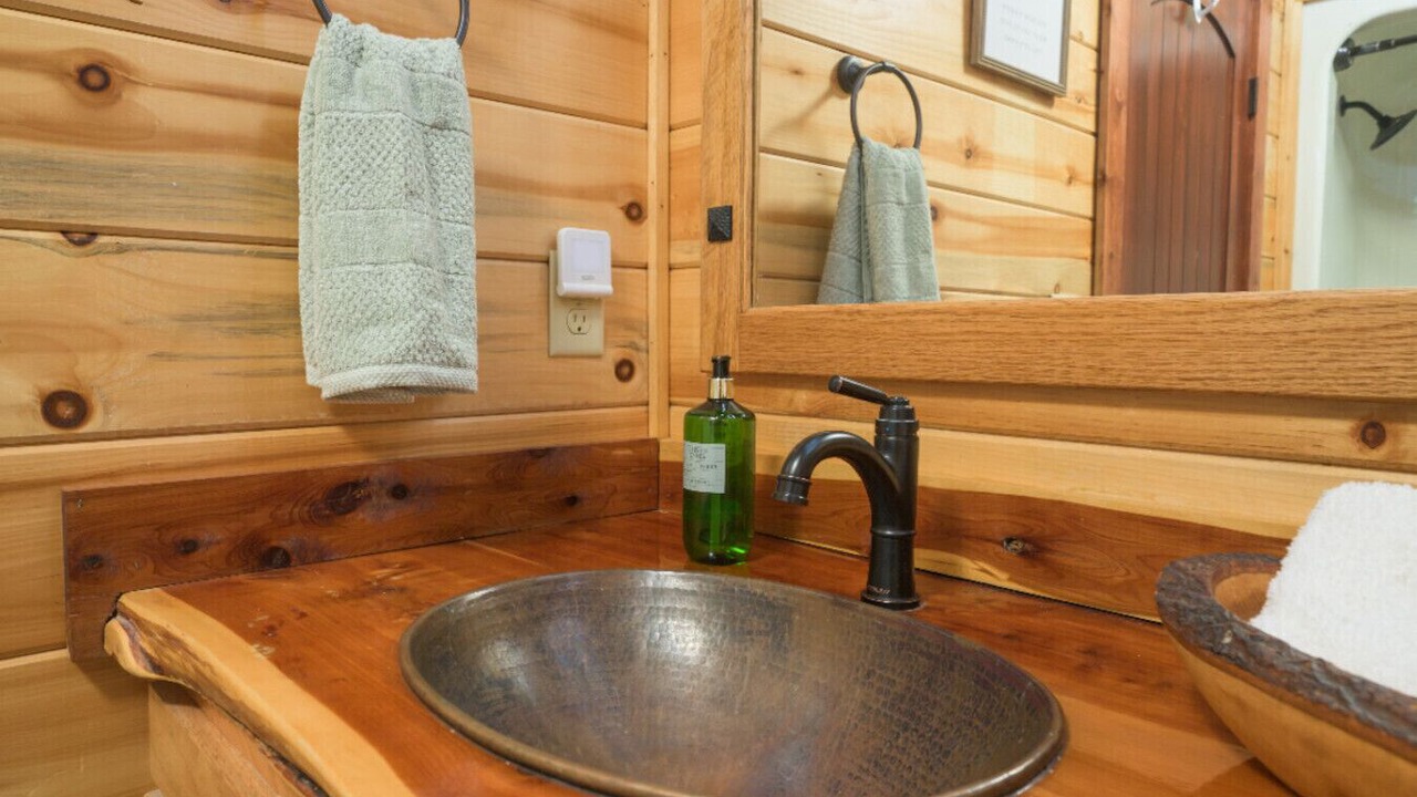 Photo of Bathroom in Hochatown