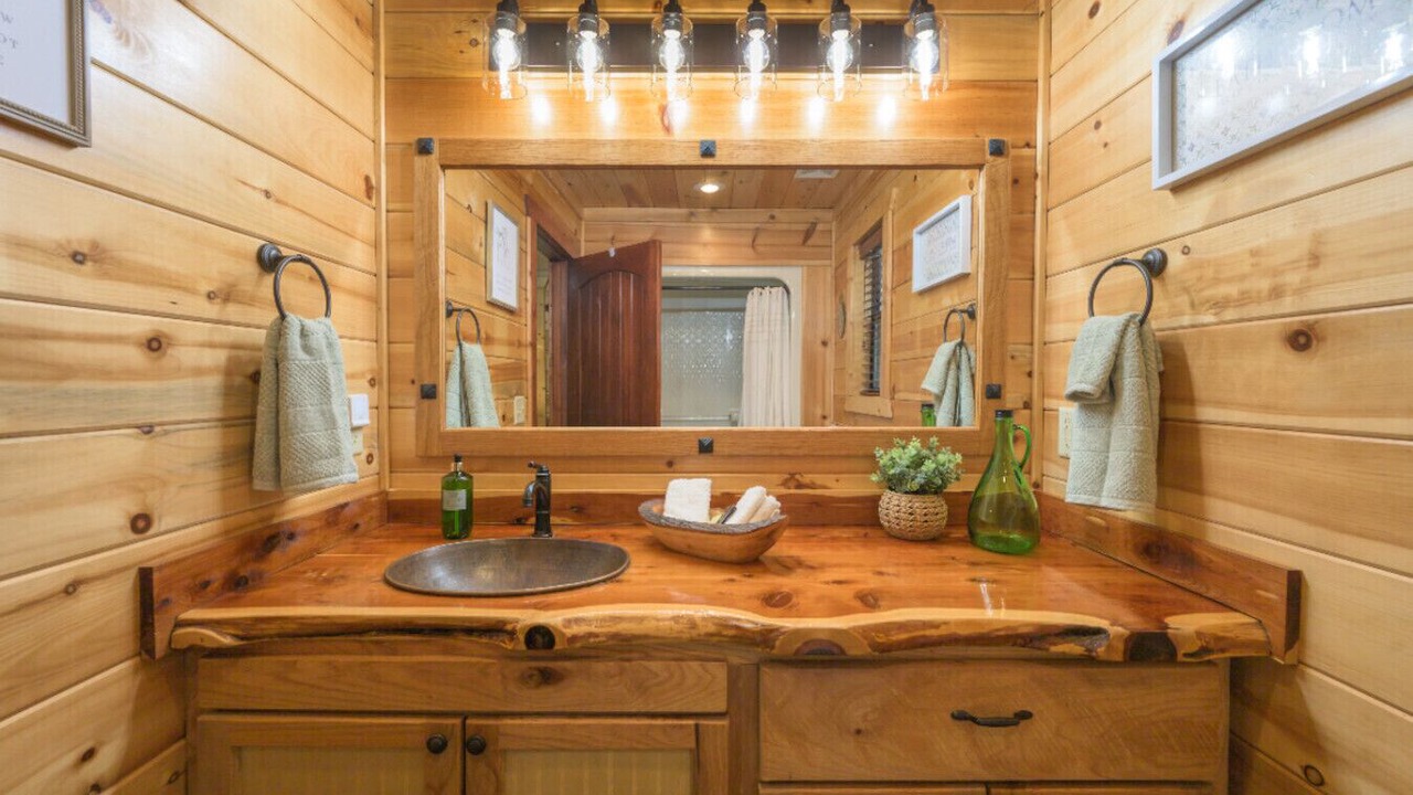 Photo of Bathroom in Hochatown