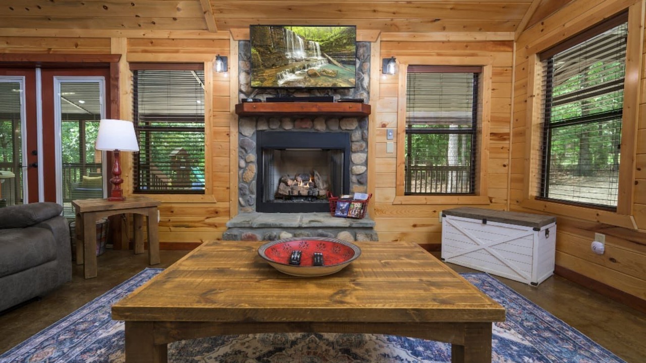 Photo of Livingroom in Hochatown