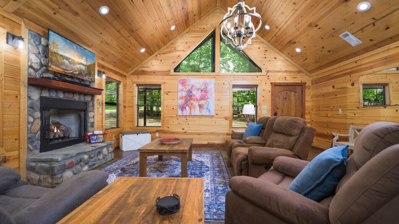 Photo of Livingroom in Hochatown