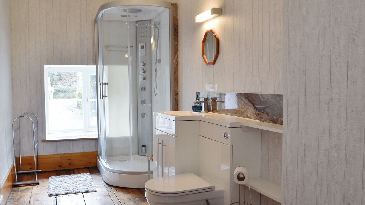 Photo of Bedroom in Llandrindod Wells