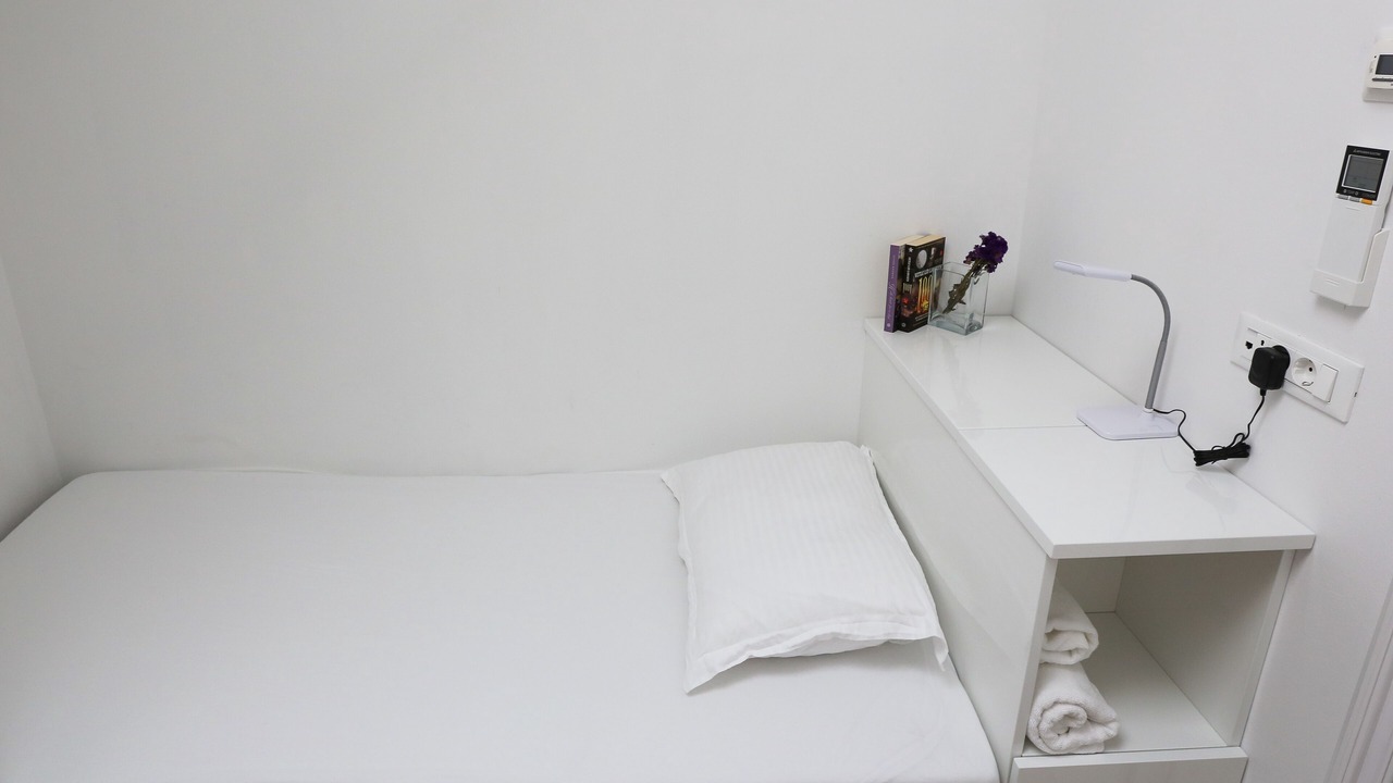 Photo of Bedroom in Pile