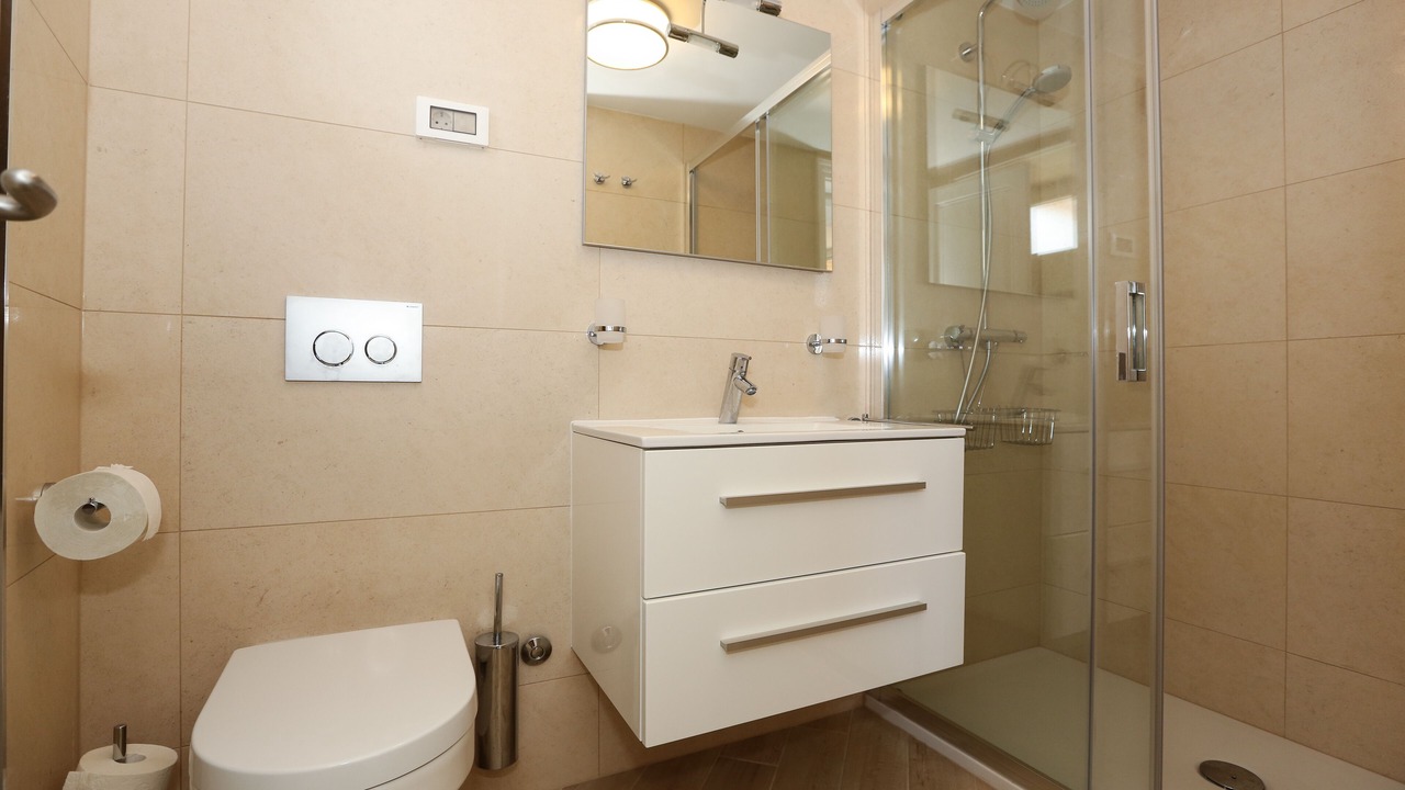 Photo of Bathroom in Pile