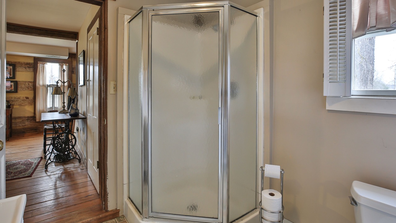 Photo of Bathroom in Lovettsville