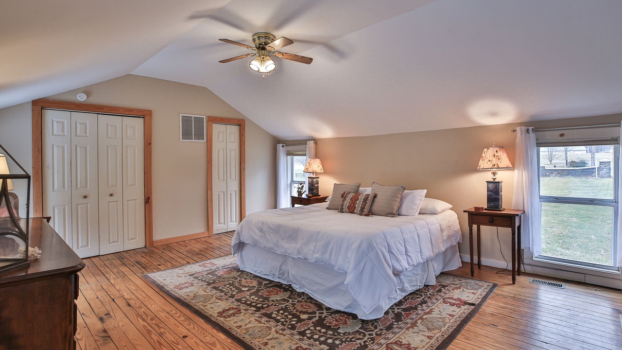 Photo of Bedroom in Lovettsville