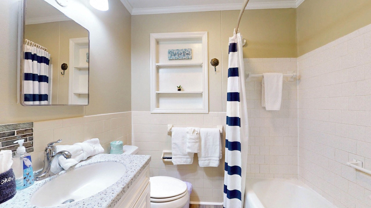 Photo of Bathroom in Jekyll Island