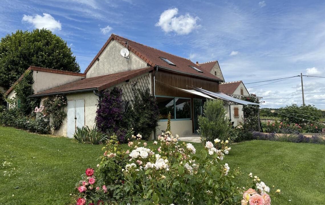 Photo of Outdoor in Louchy-Montfand