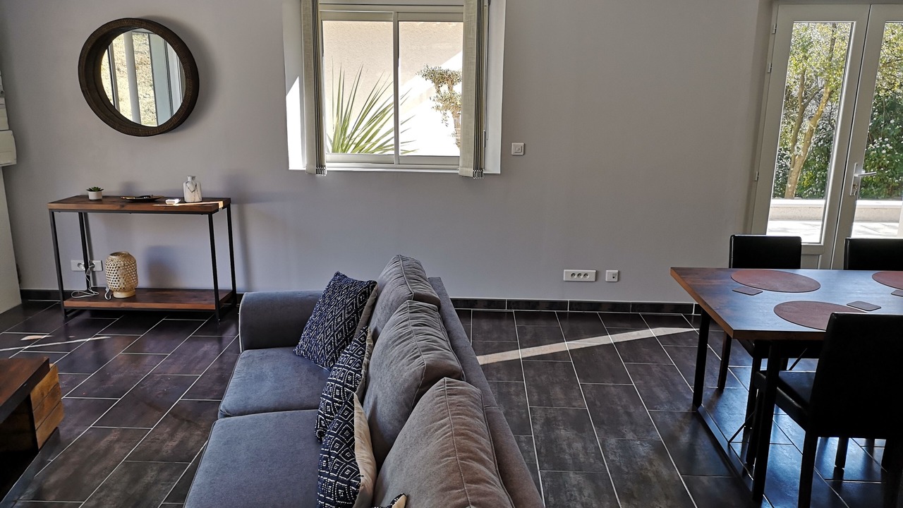 Photo of Livingroom in Mornas