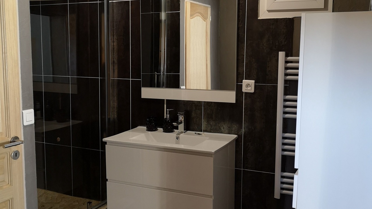 Photo of Bathroom in Mornas